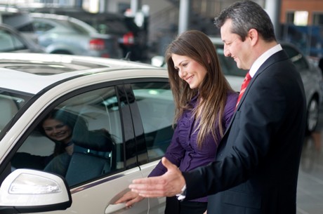 Развод при покупке автомобиля в автосалонах: будьте бдительны